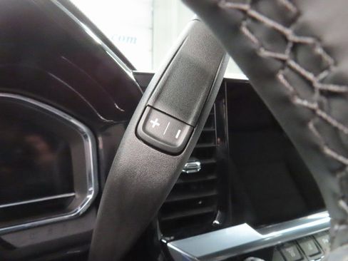 Used 2025 Chevrolet Silverado 2500 LT image 58