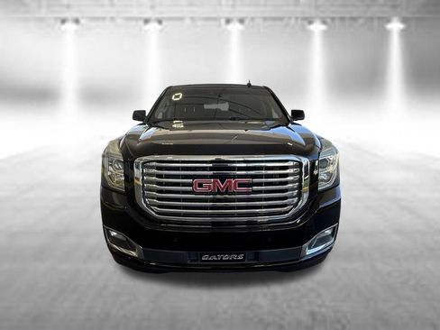 Used 2017 GMC Yukon XL SLT w/ Premium Edition AWD/4WD image 10