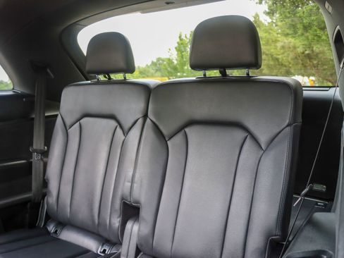 Used 2018 Audi Q7 3.0T Prestige AWD/4WD image 19