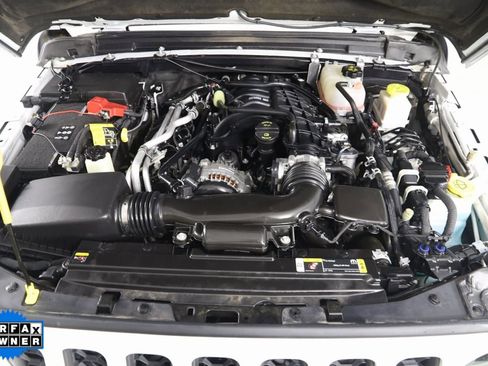 Used 2023 Jeep Gladiator Mojave w/ Cold Weather Group image 48