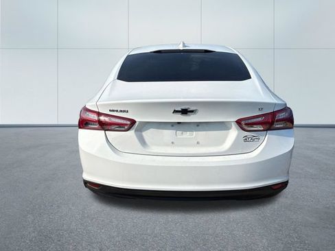 Used 2022 Chevrolet Malibu LT FWD image 3