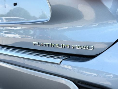 Used 2022 Toyota Highlander Platinum AWD/4WD image 13