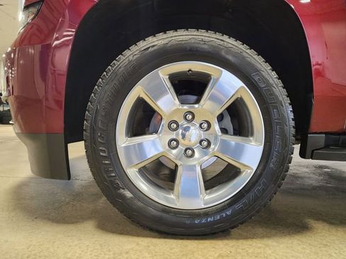 Used 2019 Chevrolet Suburban LS image 9