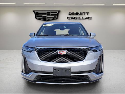 Certified 2025 Cadillac XT6 Premium Luxury image 8