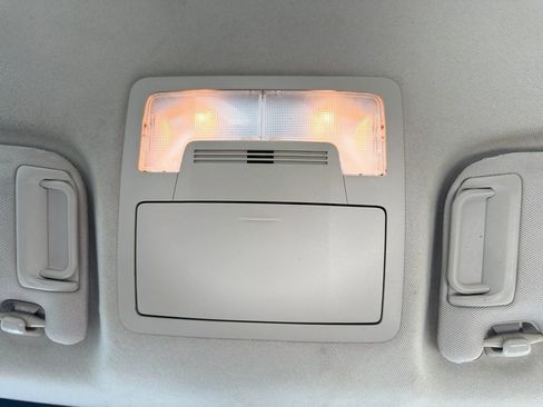 Used 2012 Toyota Camry LE image 24