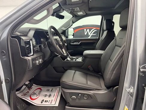 New 2026 GMC Sierra 3500 Denali w/ Denali Reserve Package image 9