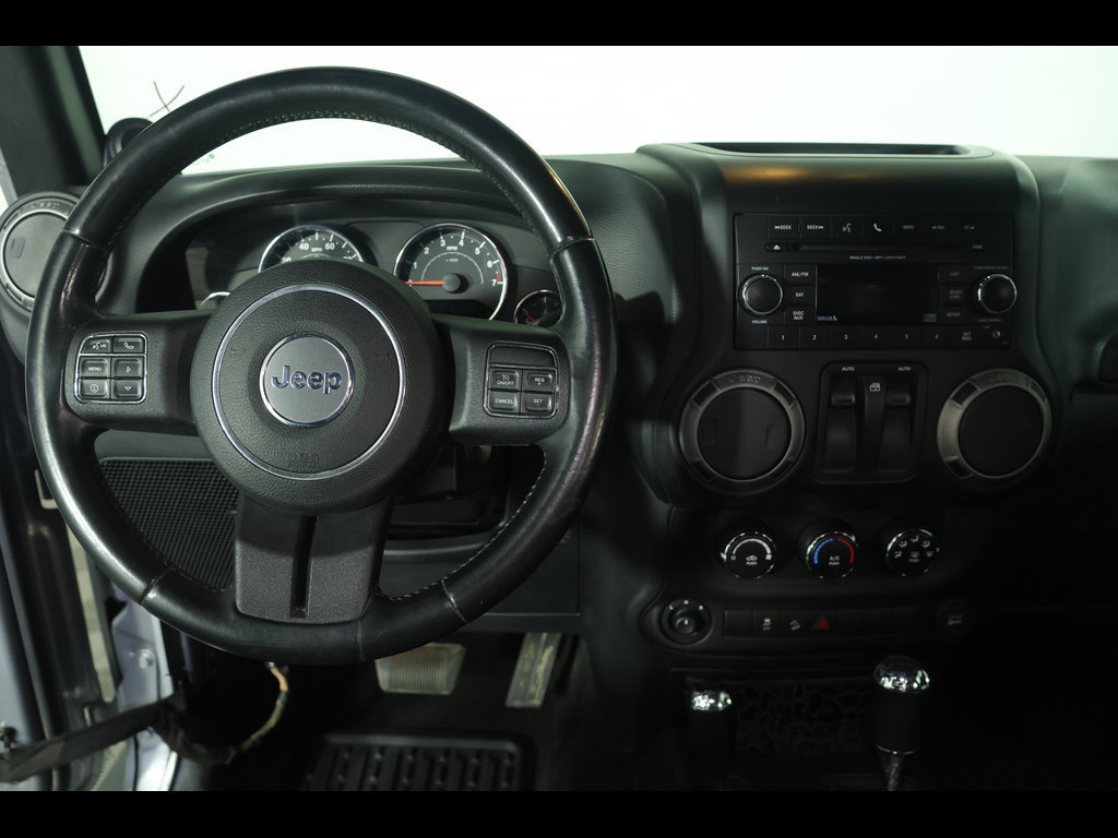 Used 2013 Jeep Wrangler Sport AWD/4WD image 9