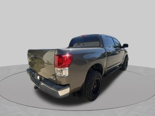 Used 2013 Toyota Tundra 4x4 CrewMax w/ Tow Pkg image 3