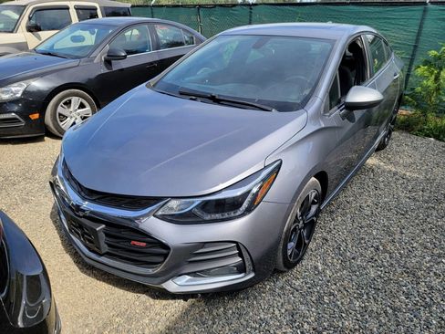 Used 2019 Chevrolet Cruze LT w/ LT Plus Package FWD image 1