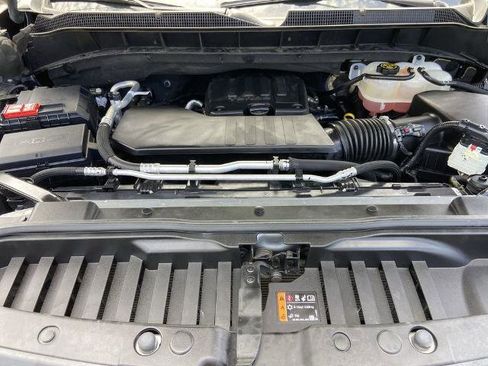 Used 2024 Chevrolet Silverado 1500 Custom AWD/4WD image 24