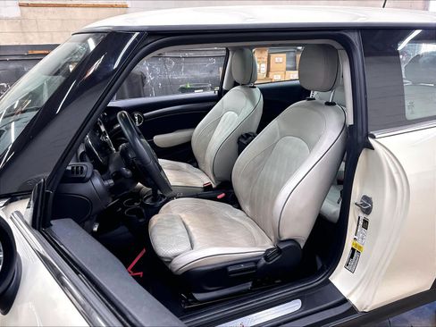 Used 2023 MINI Cooper S w/ Signature Upholstery Package FWD image 27