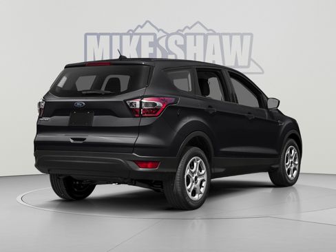 Used 2017 Ford Escape SE w/ Equipment Group 201A AWD/4WD image 2