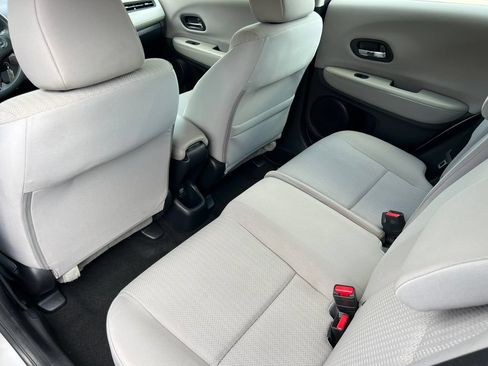 Used 2016 Honda HR-V LX image 25