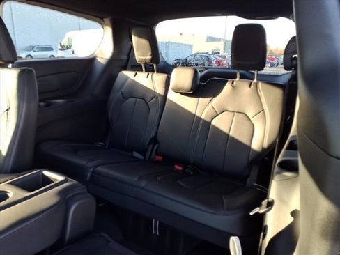 New 2026 Chrysler Pacifica Select w/ S Appearance Package image 17
