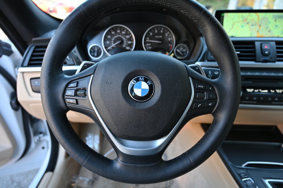Used 2016 BMW 328i Gran Turismo xDrive AWD/4WD image 22