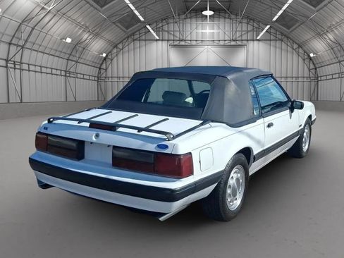 Used 1990 Ford Mustang LX RWD image 6