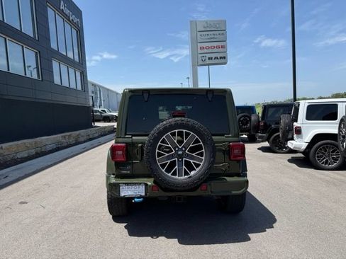 Used 2024 Jeep Wrangler High Altitude AWD/4WD image 4