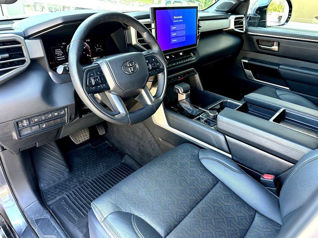 Used 2025 Toyota Tundra Limited AWD/4WD image 12