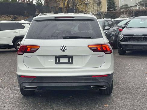 Used 2022 Volkswagen Taos SE image 7