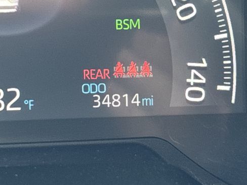 Used 2022 Toyota RAV4 Limited AWD/4WD image 21