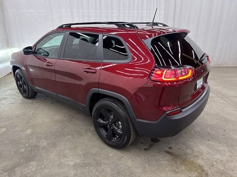 Used 2021 Jeep Cherokee Latitude Plus image 4