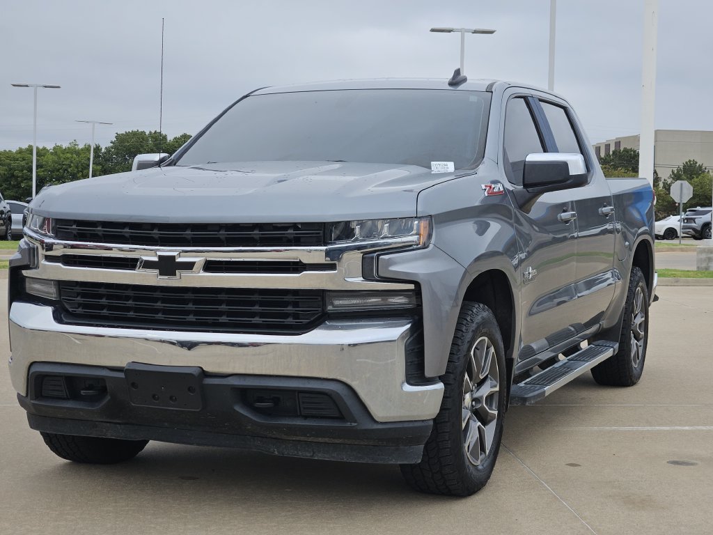 Used 2019 Chevrolet Silverado 1500 LT w/ Texas Edition AWD/4WD image 3