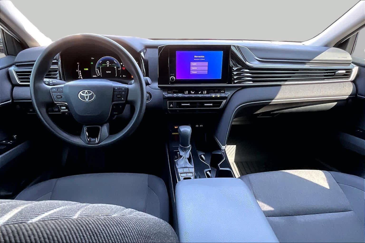 Used 2025 Toyota Camry LE FWD image 15
