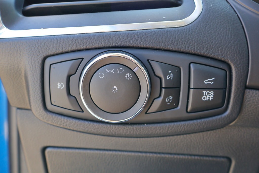 Used 2024 Ford Edge Titanium AWD/4WD image 17