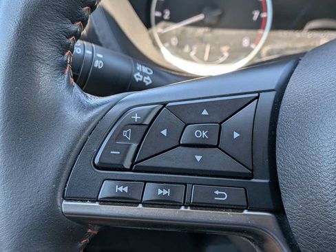Used 2023 Nissan Sentra SR w/ SR Premium Package FWD image 25