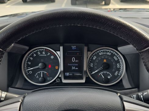 Used 2023 Toyota Tacoma SR5 AWD/4WD image 21