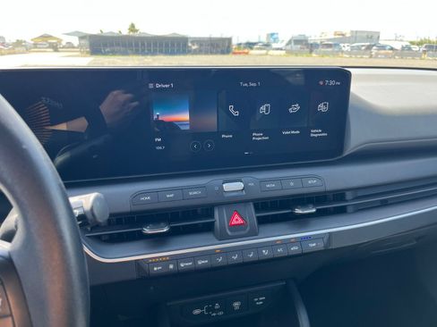 Used 2025 Kia K4 FWD image 16
