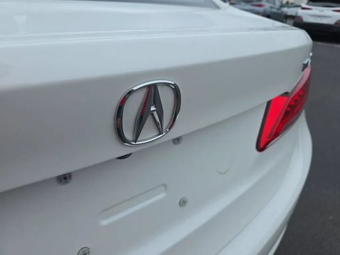 Used 2018 Acura TLX FWD image 10