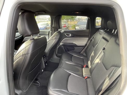 Used 2024 Jeep Compass Latitude AWD/4WD image 14
