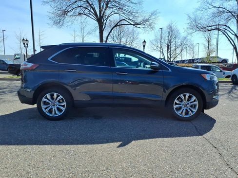 Used 2024 Ford Edge Titanium AWD/4WD image 3