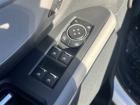 New 2026 Ford Expedition Active image 14