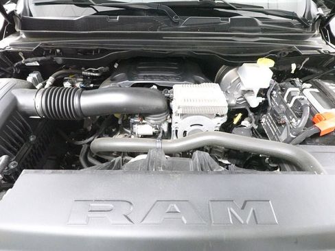 Used 2023 RAM 1500 Laramie AWD/4WD image 35