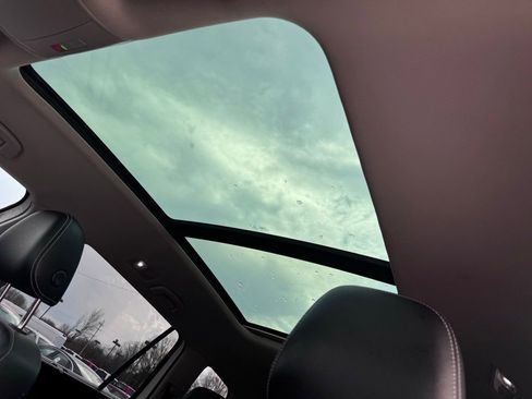 Used 2022 Volkswagen Atlas SE image 21