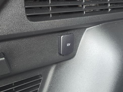 Used 2021 Ford Escape Titanium image 9