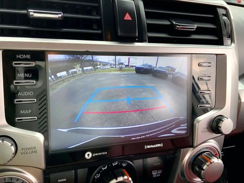 Used 2022 Toyota 4Runner SR5 image 25