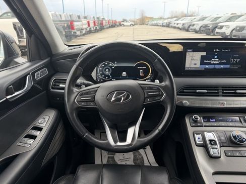 Used 2021 Hyundai Palisade Limited image 18