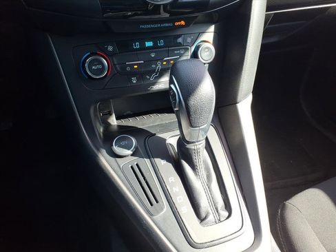 Used 2017 Ford Focus SEL image 8