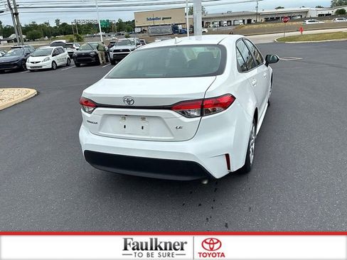 Used 2024 Toyota Corolla LE FWD image 10