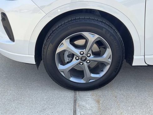 Certified 2024 Ford Escape ST-Line w/ Tech Pack #1 AWD/4WD image 10