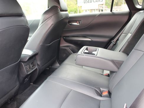 Used 2023 Toyota Venza Nightshade AWD/4WD image 19