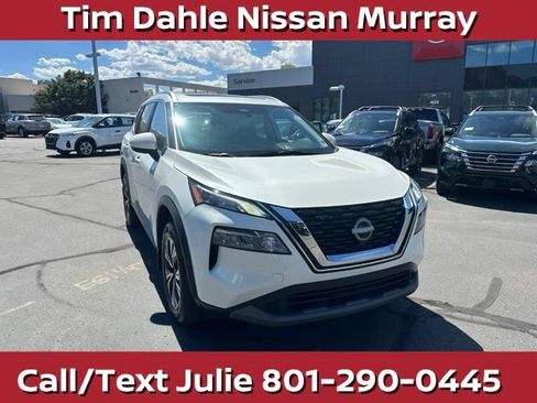 Used 2023 Nissan Rogue SV w/ SV Premium B Package AWD/4WD image 3