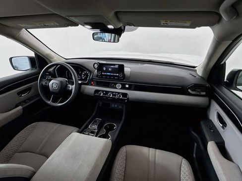Used 2023 Honda Pilot LX image 22