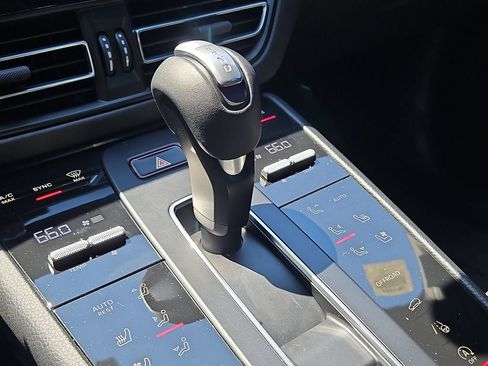 Certified 2022 Porsche Macan GTS AWD/4WD image 33
