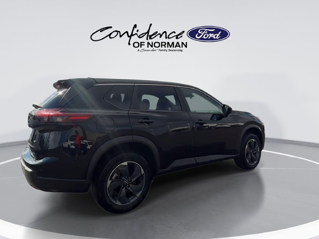 Used 2024 Nissan Rogue SV FWD image 10
