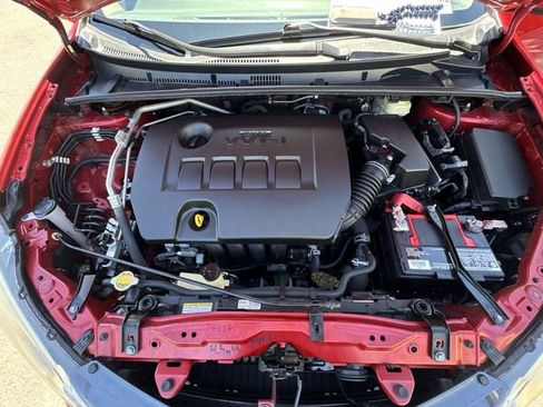 Used 2015 Toyota Corolla LE image 28