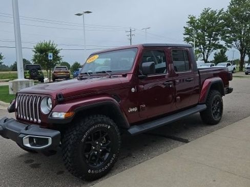 Used 2022 Jeep Gladiator Overland w/ Cold Weather Group AWD/4WD image 13